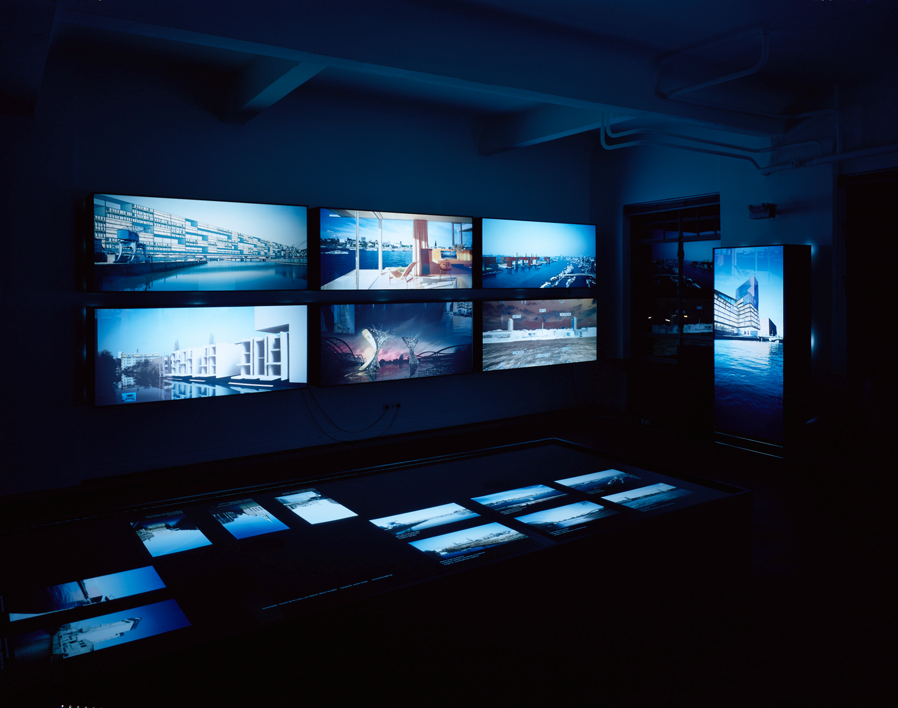 Blanks – Visionen am Wasser, Ausstellungsansicht Nacht, Hamburger Architektursommer 2003